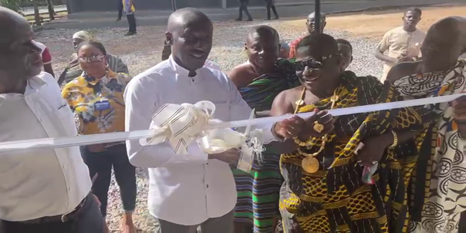 MUNICIPAL CHIEF EXECUTIVE OFFICIALLY COMMISSIONED7UNIT LOCKABLE STORES AND 80 OPEN SHEDS (STALL) MARKET AT ADANWOMASE