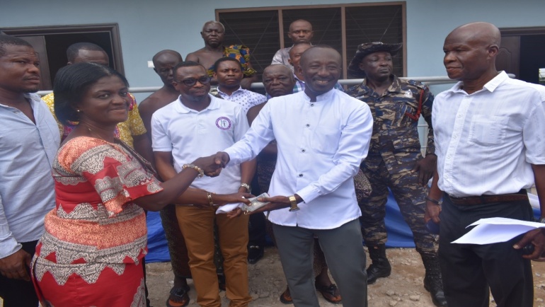 CHEF EXECUTIVE (MCE) OFFICALLY COMMISSIONED           PROJECTS IN KWABRE EAST MUNICIPALITY